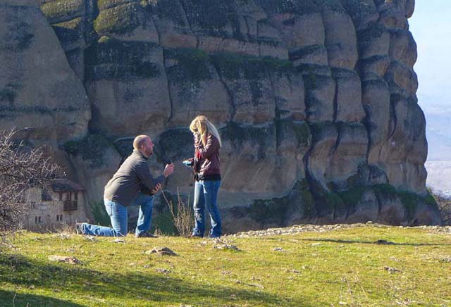 METEORA-PROTASI-GAMOY-1