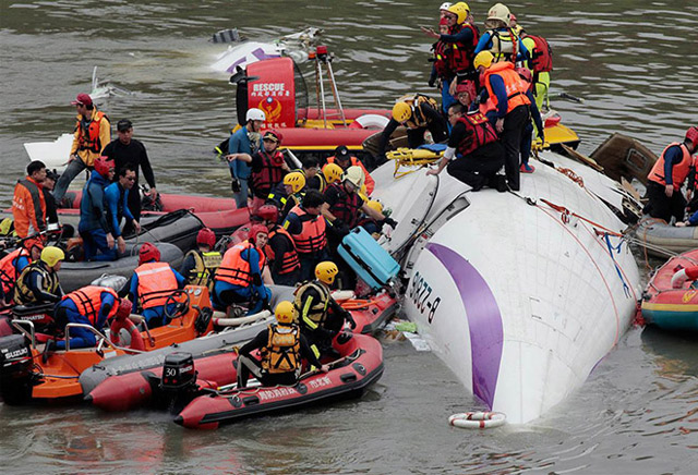 TRANSASIA AEROPLANO 1