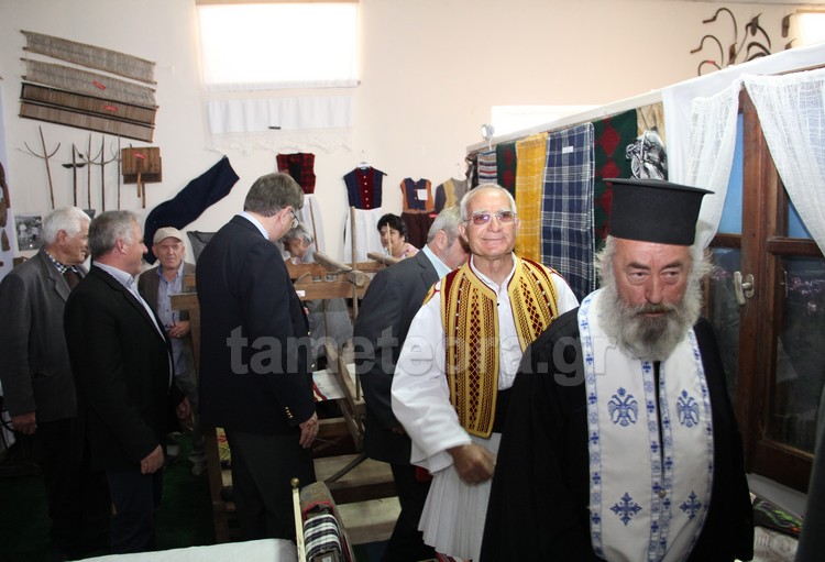 LAOGRAFIKOMOYSEIOAGIOFYLLOEGAINIA17416_00327