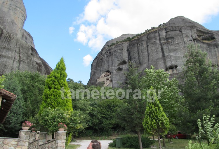 OLKPEZOPORIAMETEORA14616_08
