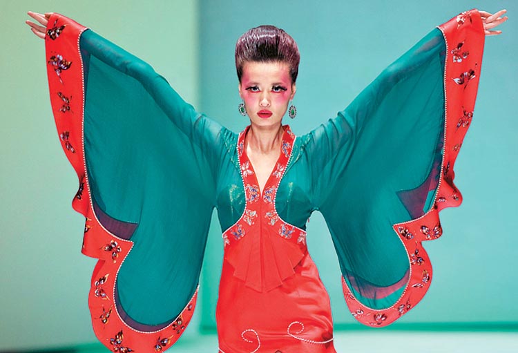 A model walks on the catwalk during the NE.Tiger show at China Fashion Week in Beijing, Monday, Nov. 2, 2009. (AP Photo/Alexander F. Yuan)