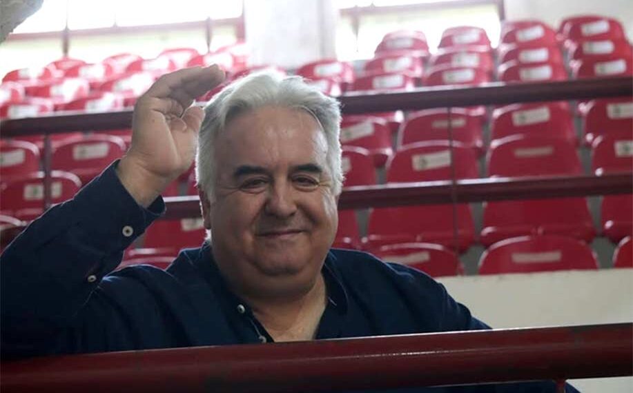 [ . . . ] Ουράνιος χαιρετισμός από τον αείμνηστο Πρόεδρο